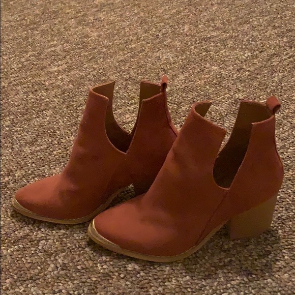 Ankle booties - Picture 2 of 5